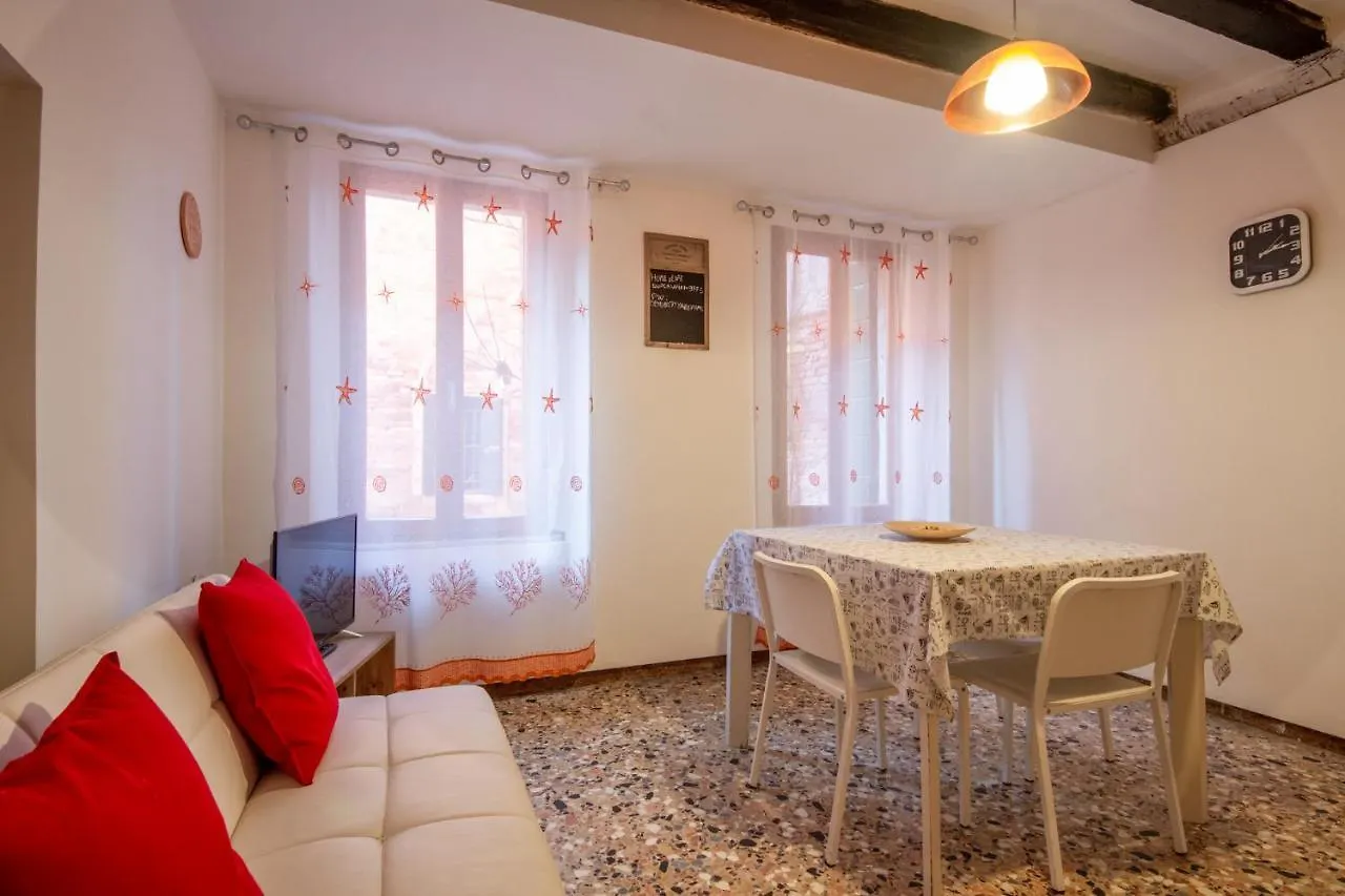 Ai Tre Archi Apartment Venice Italy